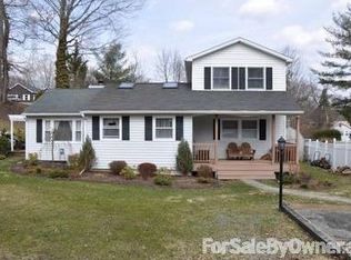 333 Willow Dr, Mahopac, NY 10541