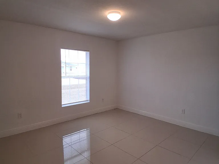9007 Meadow Cir — Photo 7