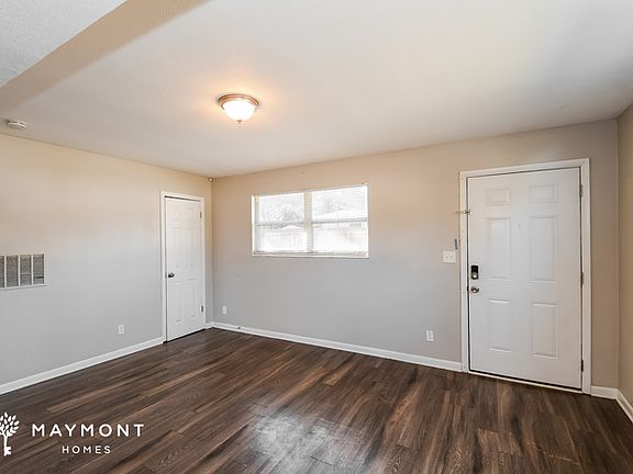 3rd image of 6916 Jack Horner Ln