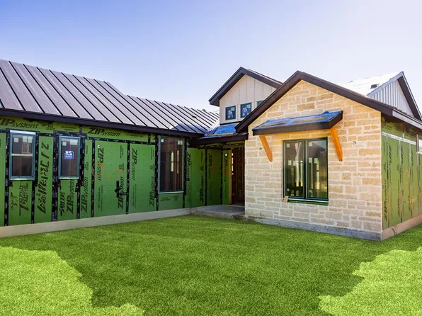1040 E Albatross Way, Kerrville, TX 78028