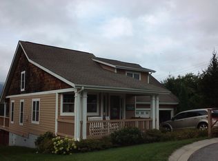 10 Olde Cottage Ln, Asheville, NC 28803