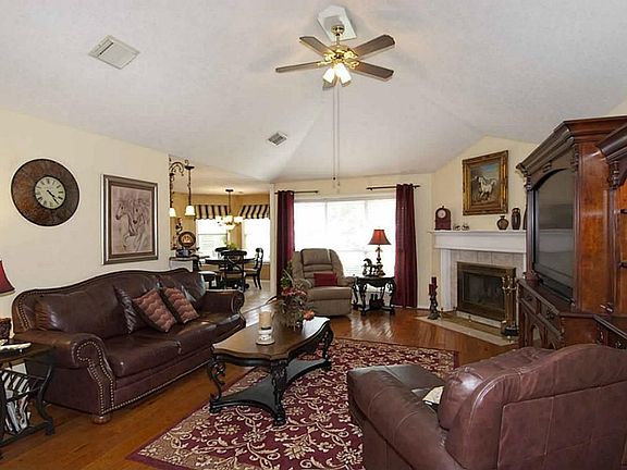 5th image of 7203 Wedgewood Dr