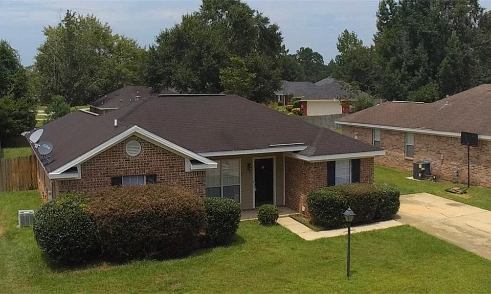 1st image of 1799 Woodmont Dr