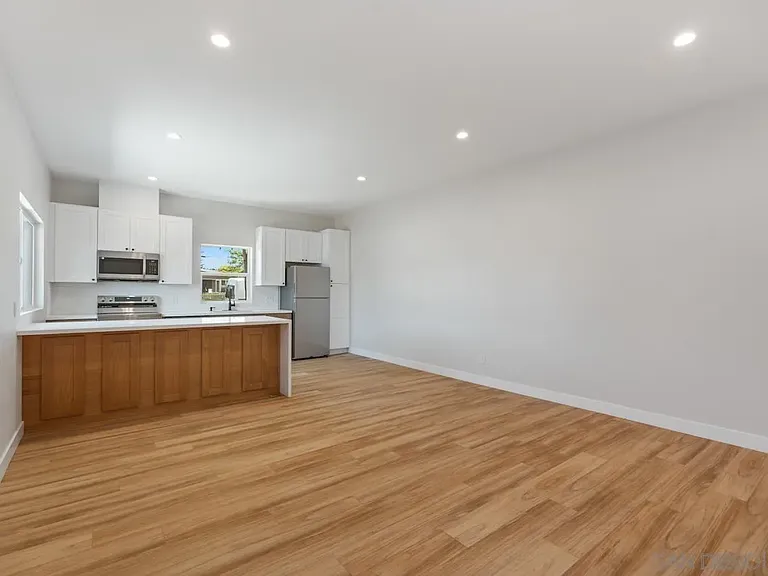 1489 Fern Ave #1 — Photo 13