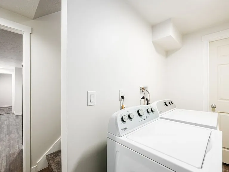 5338 W Iron King Dr #B — Photo 2