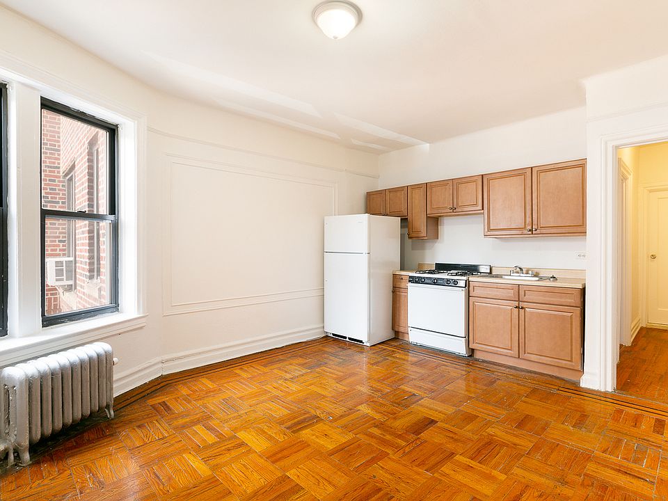 2nd image of 505 62nd St #9