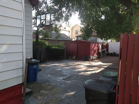 3rd image of 11416 169th St