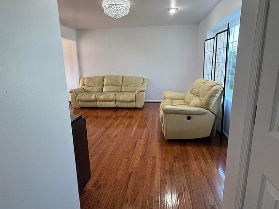 2nd image of 26 Gaston Street