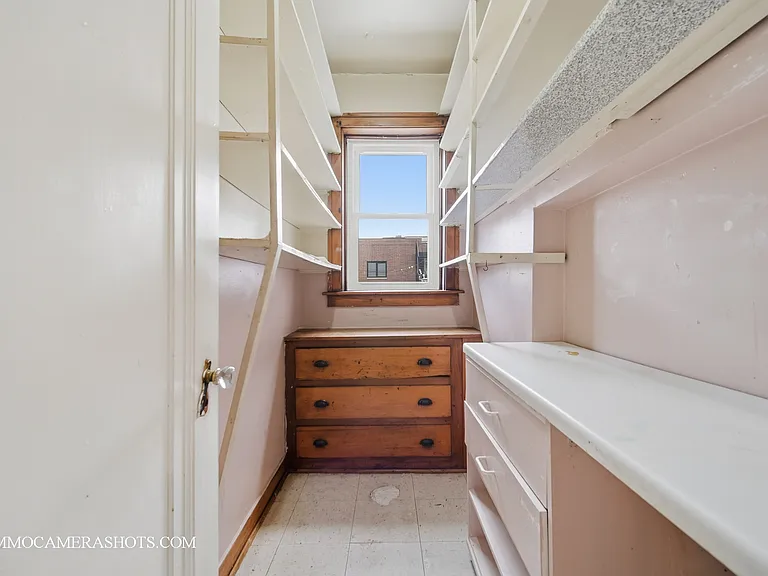 2045 W Farragut Ave #3 — Photo 21