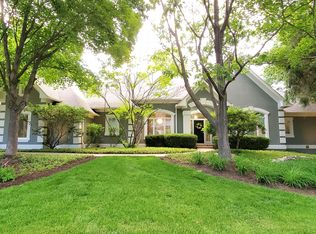 9323 Sullivan Pl, Zionsville, IN 46077