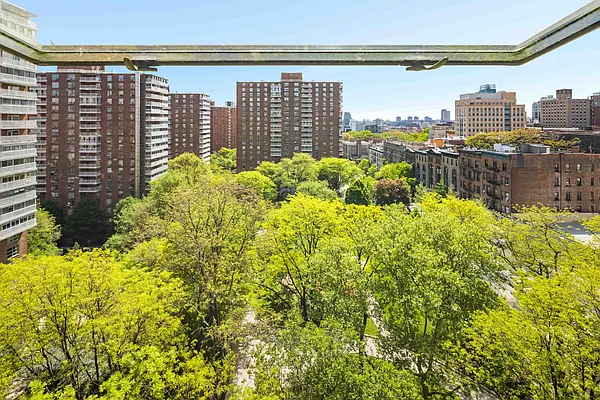 Sold by Nest Seekers International | media 15