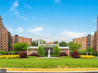 4201 Cathedral Ave NW APT T5E, Washington, DC 20016