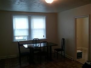 2nd image of 5750 N Park Ave APT 1W