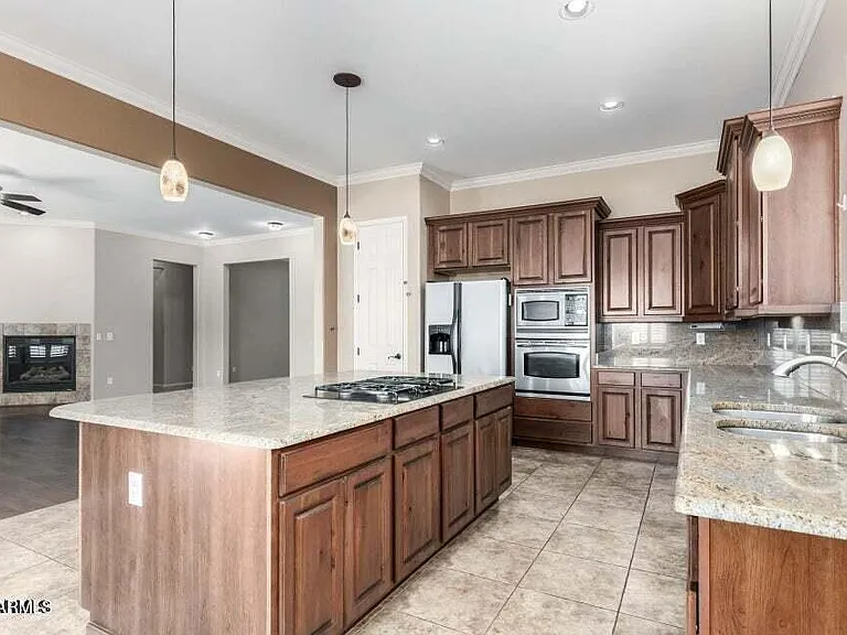 15369 W Westview Dr — Photo 8