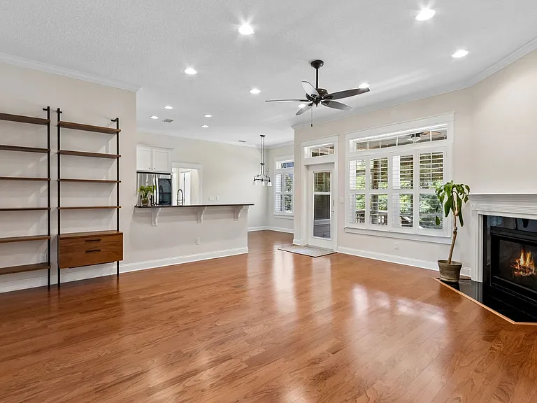 1600 Highland Dunes Way — Photo 13