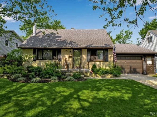 40 Lois Dr, Buffalo, NY 14227