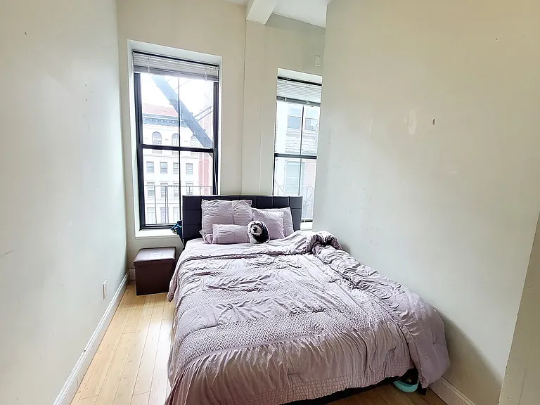 37 Temple Pl #404 — Photo 10