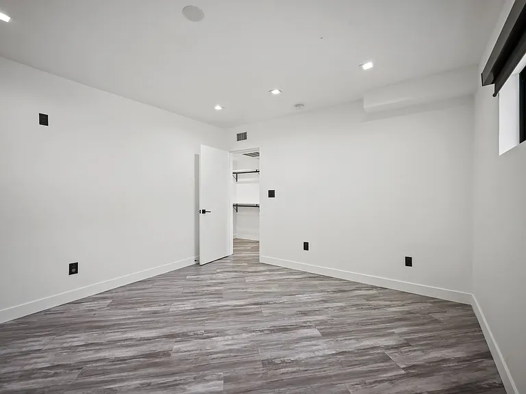 230 S Carondelet St #A — Photo 12