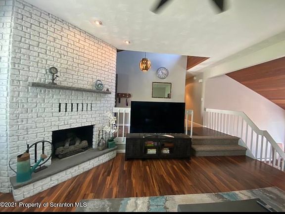 5th image of 104 Woodland Dr