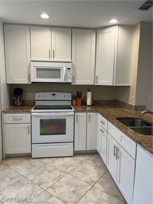 11110 Caravel Cir APT 302, Fort Myers, FL 33908