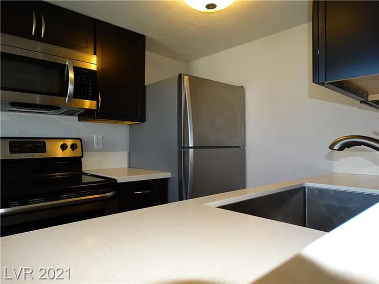 1111 S Casino Center Blvd — Photo 10