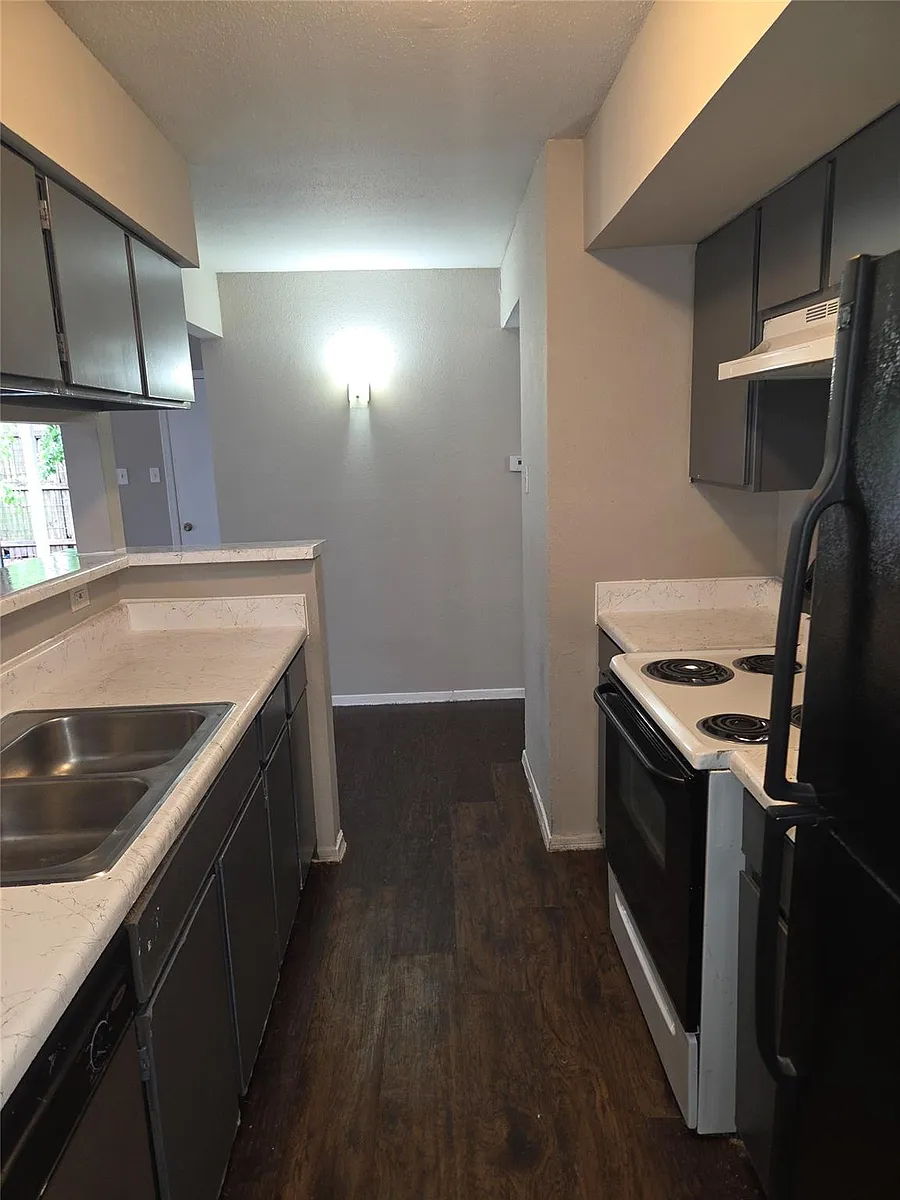 Building Photo - 7200 T C Jester Blvd #1401