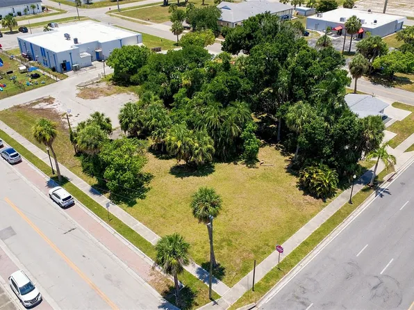 261 E Olympia Ave, Punta Gorda, FL 33950