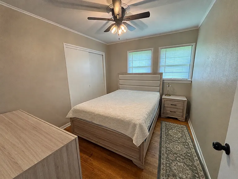 125 Charles Ave — Photo 9