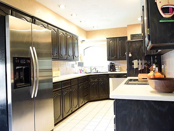 3rd image of 2328 Heatherwoods Way