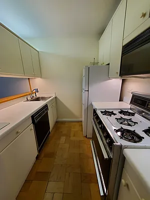 Rented by Luxury Habitat | media 18