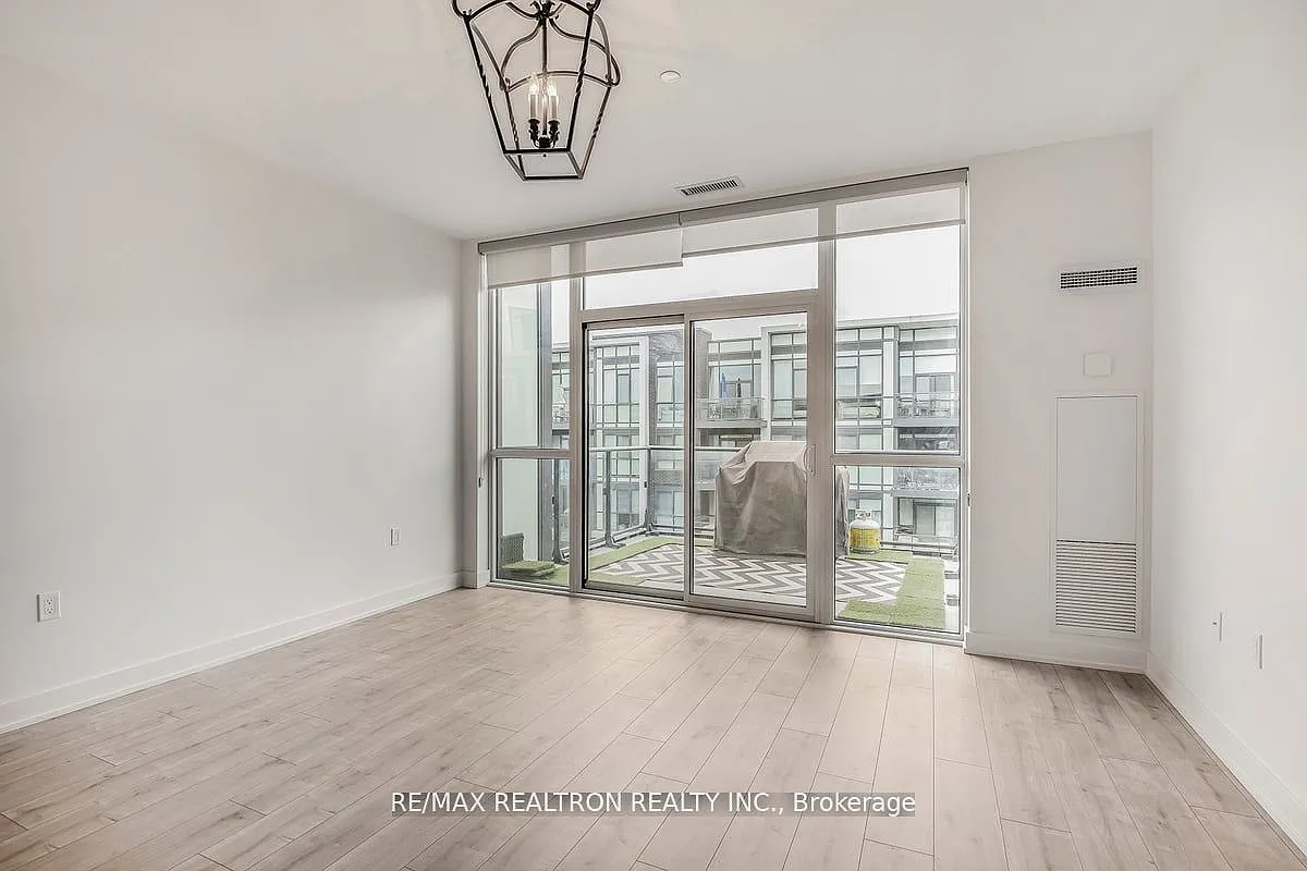 3 bed, $2,500 — Photo 3