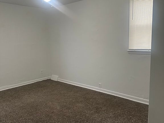 4th image of 8201 Rugby St Floor 2