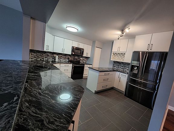 5th image of 1025 S Fernandez Ave APT 2E
