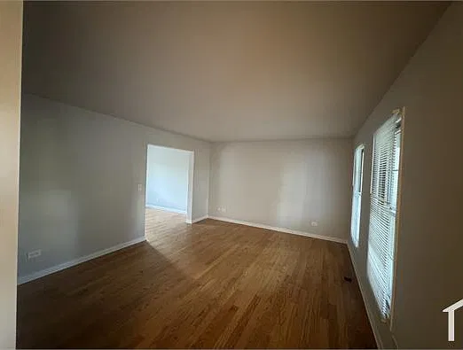 5 bed, 2800 sqft, $4,500 — Photo 4