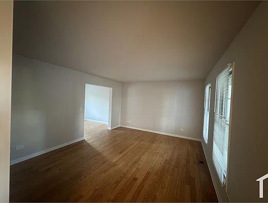 4th image of 1917 Chestnut Grove Dr