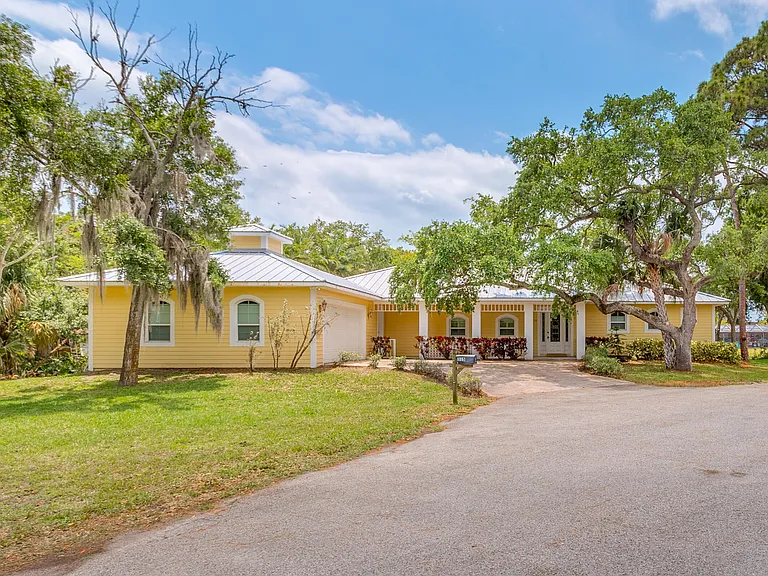 315 Enola Pl — Photo 3