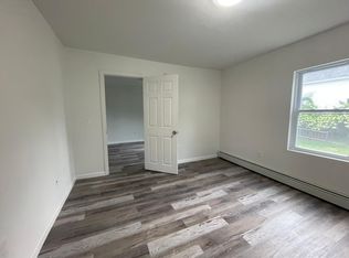 23 Taylor St #101, Biddeford, ME 04005
