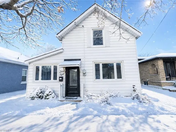 68 Oak St, Brantford, ON N3T 2B1