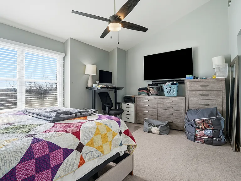 131 Meridan St #1 — Photo 17