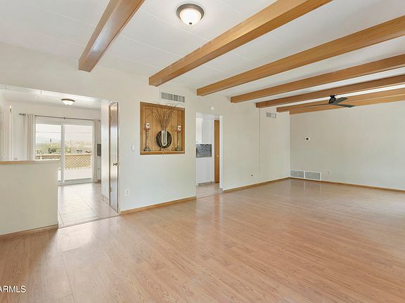 3rd image of 6014 E SURREY Drive