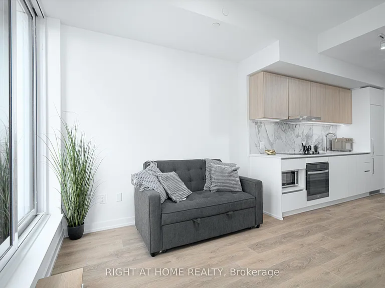 1100 Sheppard Ave W #LPH12 — Photo 9