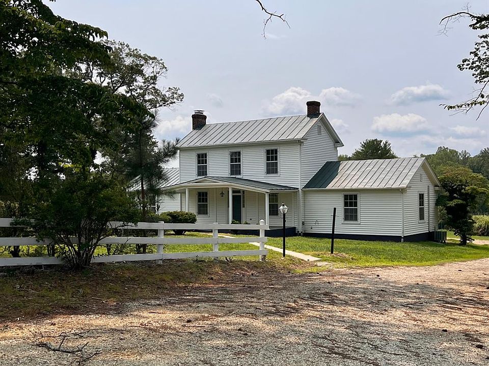 1st image of 192 Boxwood Farm Rd