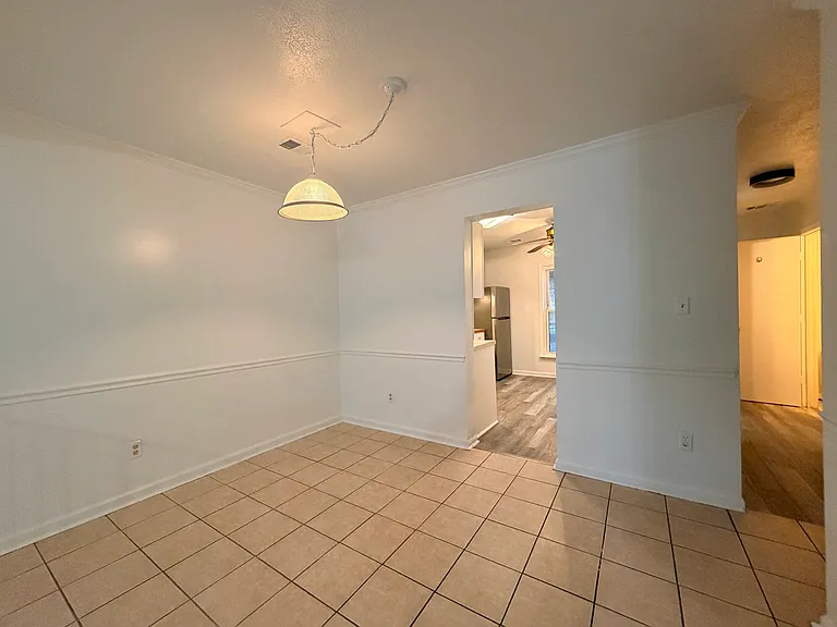 8642 Sumter Ct — Photo 15