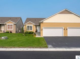 625 Tomahawk Ct, Madison Lake, MN 56063