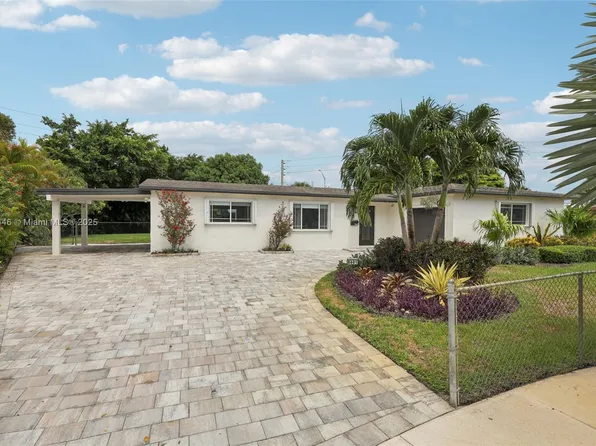 8601 NW 185th Ter, Hialeah, FL 33015