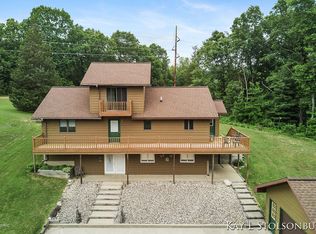 454 S Payne Lake Rd, Wayland, MI 49348