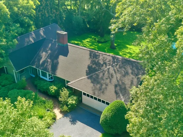 237 Cove Hollow Rd, East Hampton, NY 11937