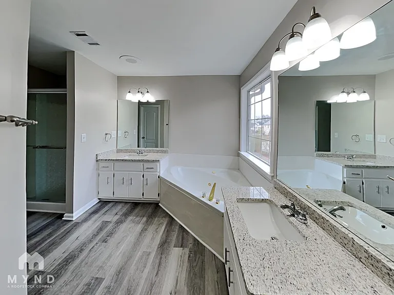10576 Sourwood Ct — Photo 9