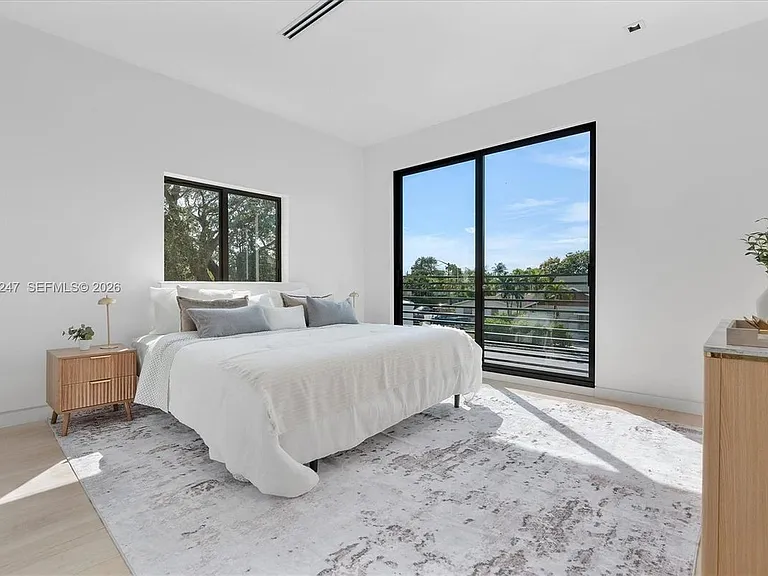 4715 NE Miami Ave #2 — Photo 12