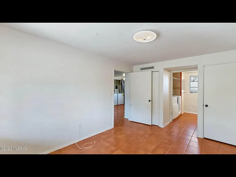 479 S Paseo Madera #C — Photo 9